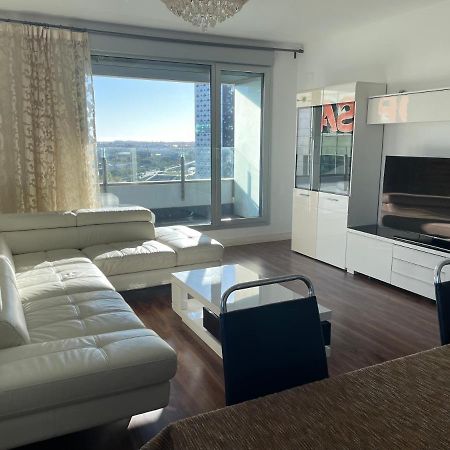 Fira De Barcelona City View Apartment With Garage Parking L'Hospitalet de Llobregat Bagian luar foto