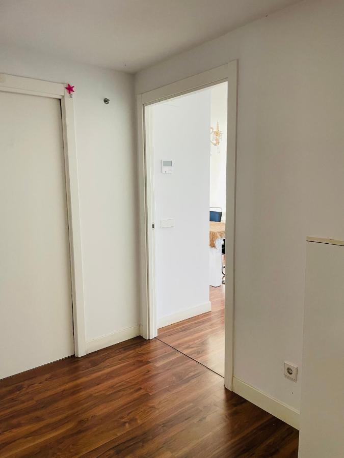 Fira De Barcelona City View Apartment With Garage Parking L'Hospitalet de Llobregat Bagian luar foto