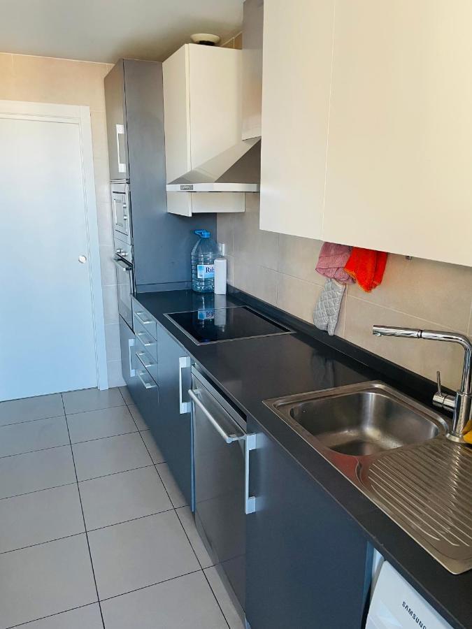 Fira De Barcelona City View Apartment With Garage Parking L'Hospitalet de Llobregat Bagian luar foto
